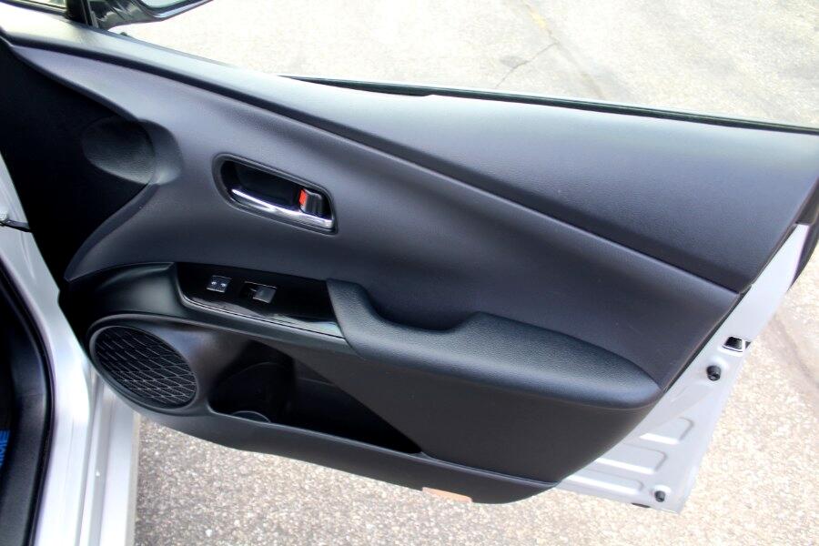 Toyota Prius Prime LE (Natl) 2020 Toyota Prius Prime LE (Natl) 2020