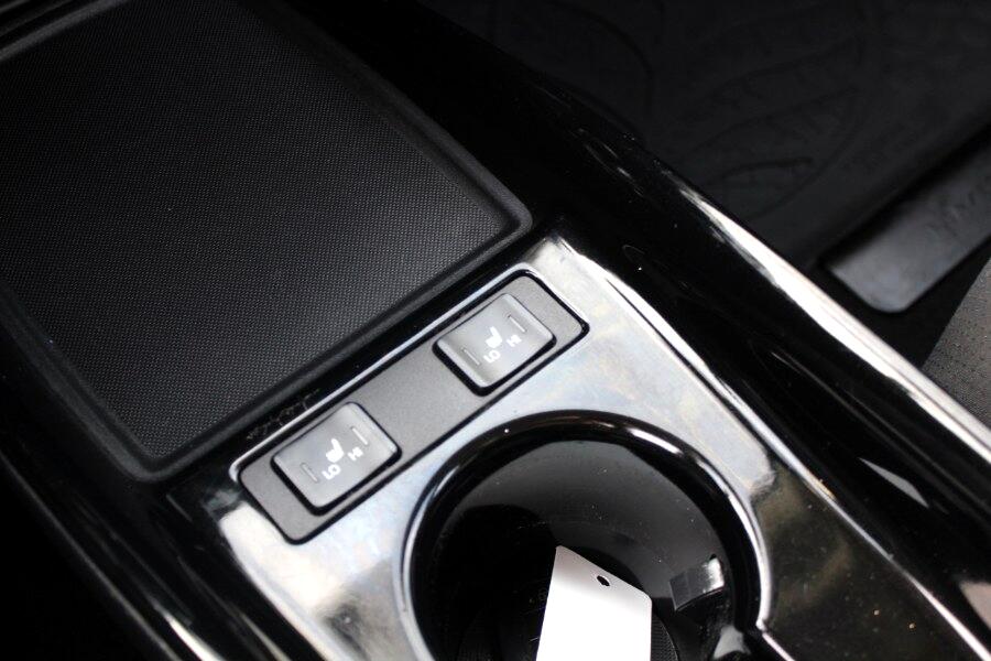 Toyota Prius Prime LE (Natl) 2020 Toyota Prius Prime LE (Natl) 2020