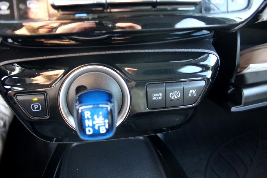 Toyota Prius Prime LE (Natl) 2020 Toyota Prius Prime LE (Natl) 2020