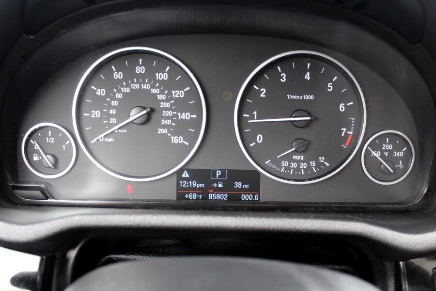 BMW X4 xDrive28i Sports Activity Coupe 2017 BMW X4 xDrive28i Sports Activity Coupe 2017