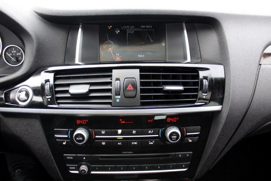 BMW X4 xDrive28i Sports Activity Coupe 2017 BMW X4 xDrive28i Sports Activity Coupe 2017