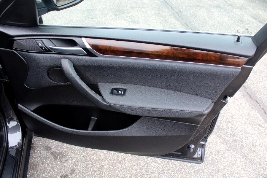 BMW X4 xDrive28i Sports Activity Coupe 2017 BMW X4 xDrive28i Sports Activity Coupe 2017