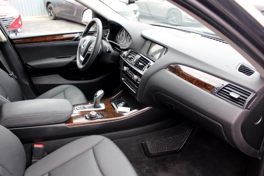 BMW X4 xDrive28i Sports Activity Coupe 2017 BMW X4 xDrive28i Sports Activity Coupe 2017