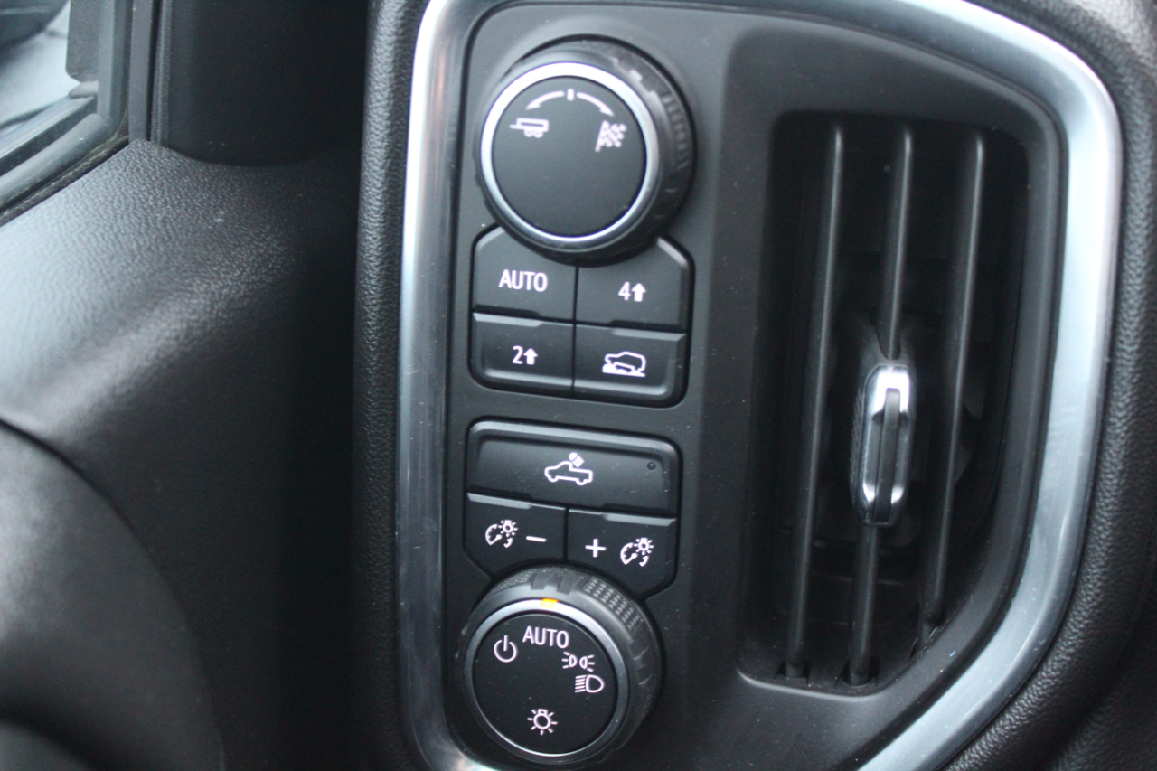 Chevrolet Silverado 1500 4WD Crew Cab 147" LT 2019