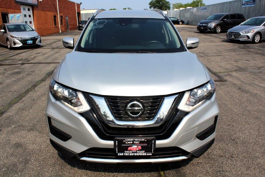 2020 Nissan Rogue SV photo 3