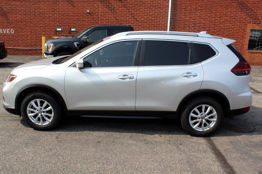 2020 Nissan Rogue SV photo 5
