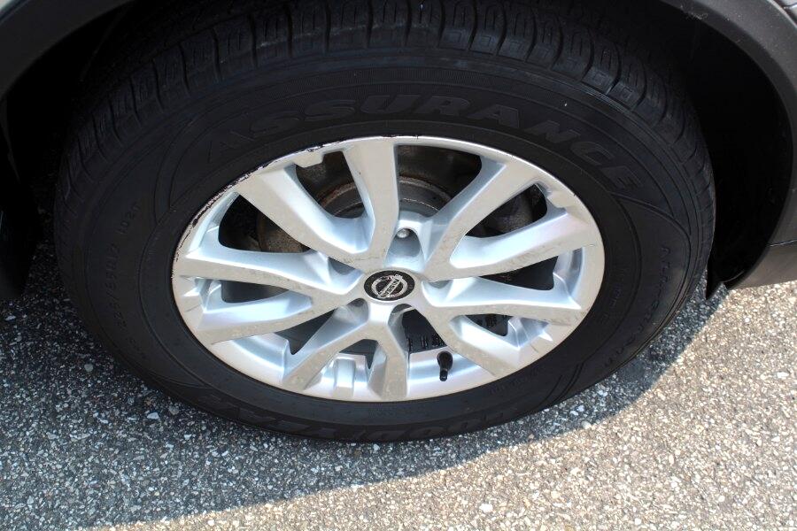 2020 Nissan Rogue SV photo 30