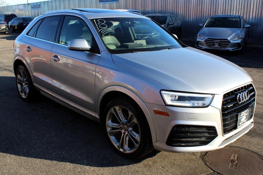 Audi Q3 2.0 TFSI Premium Plus quattro AWD 2018 Audi Q3 2.0 TFSI Premium Plus quattro AWD 2018