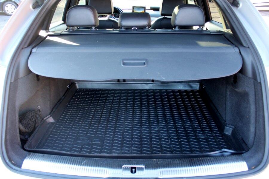 Audi Q3 2.0 TFSI Premium Plus quattro AWD 2018 Audi Q3 2.0 TFSI Premium Plus quattro AWD 2018