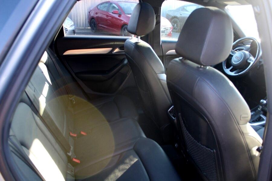 Audi Q3 2.0 TFSI Premium Plus quattro AWD 2018 Audi Q3 2.0 TFSI Premium Plus quattro AWD 2018