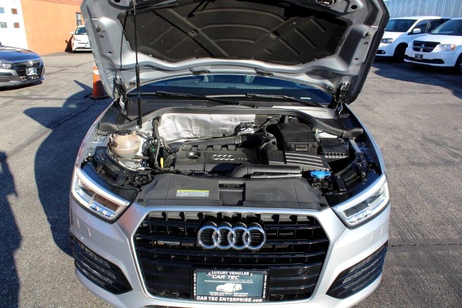 Audi Q3 2.0 TFSI Premium Plus quattro AWD 2018 Audi Q3 2.0 TFSI Premium Plus quattro AWD 2018