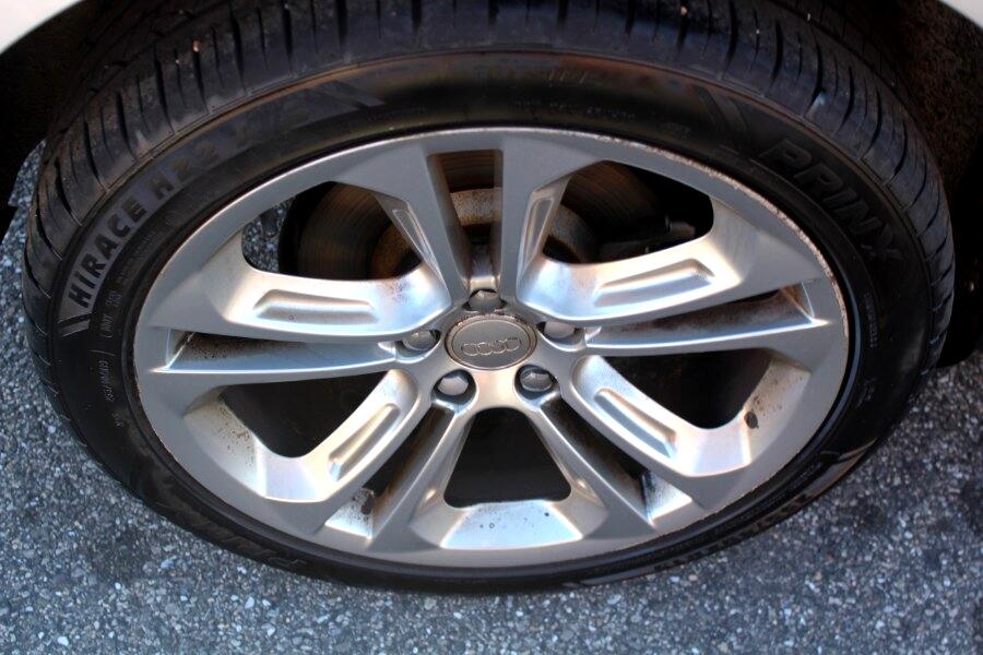 Audi Q3 2.0 TFSI Premium Plus quattro AWD 2018 Audi Q3 2.0 TFSI Premium Plus quattro AWD 2018