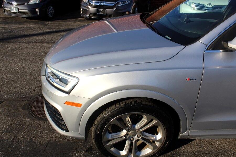 Audi Q3 2.0 TFSI Premium Plus quattro AWD 2018 Audi Q3 2.0 TFSI Premium Plus quattro AWD 2018