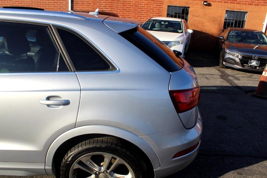 Audi Q3 2.0 TFSI Premium Plus quattro AWD 2018 Audi Q3 2.0 TFSI Premium Plus quattro AWD 2018