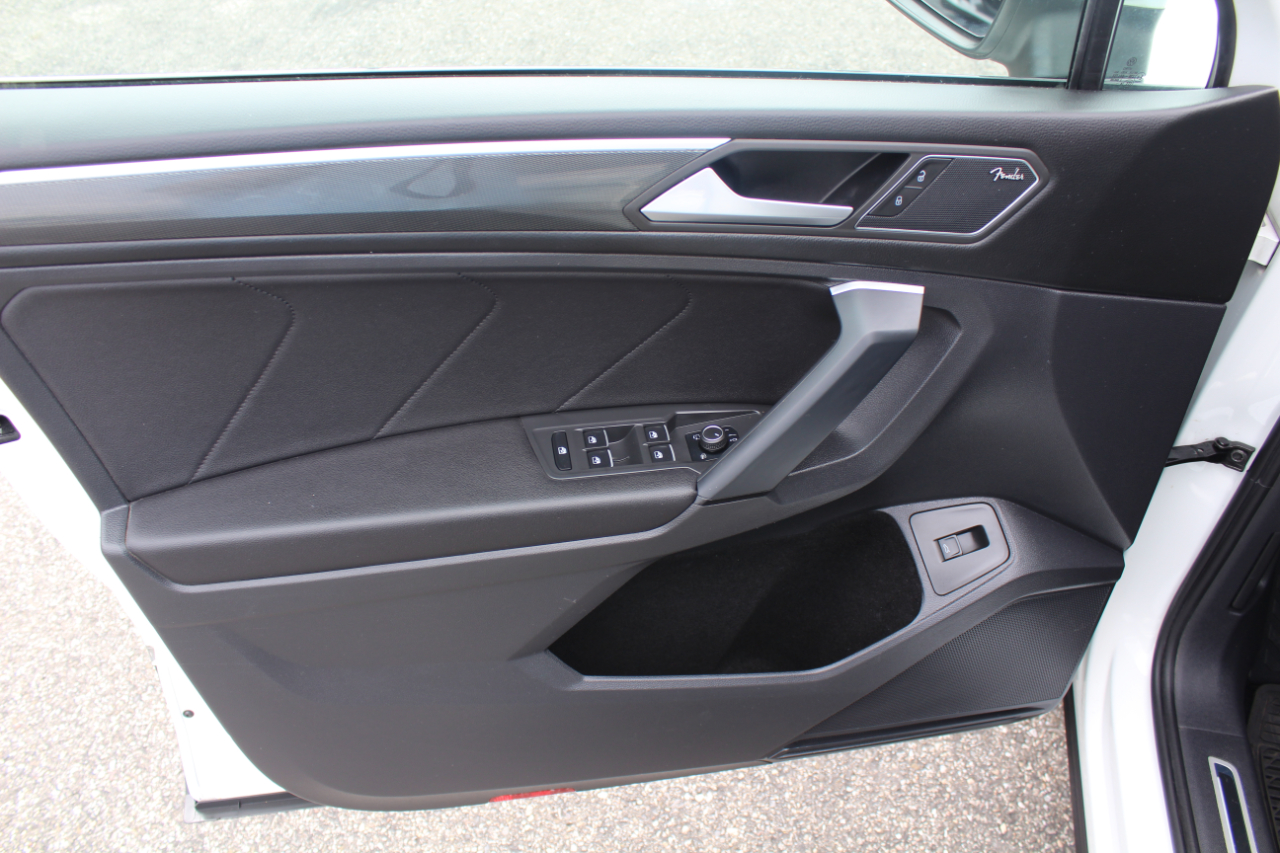 Volkswagen Tiguan SEL Premium 4Motion 2019 Volkswagen Tiguan SEL Premium 4Motion 2019