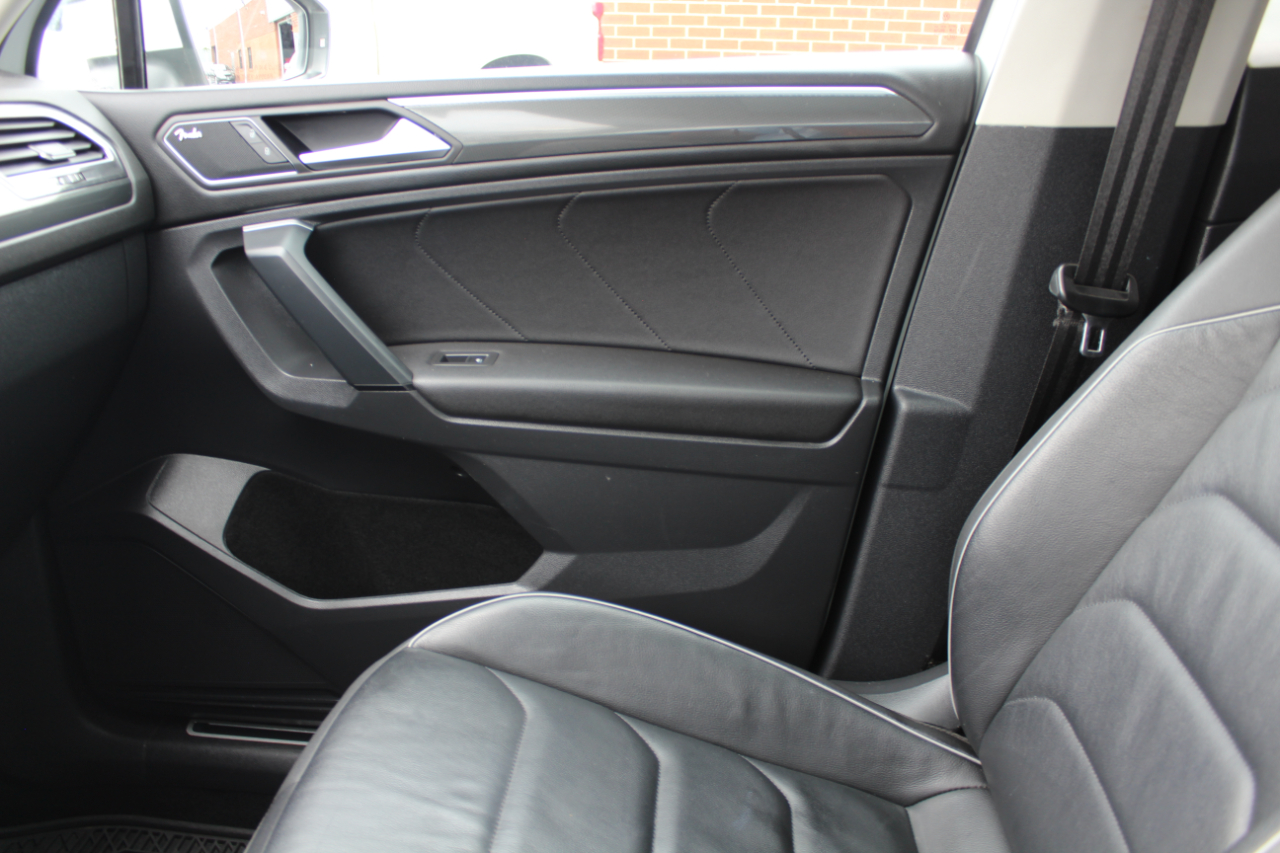 Volkswagen Tiguan SEL Premium 4Motion 2019 Volkswagen Tiguan SEL Premium 4Motion 2019