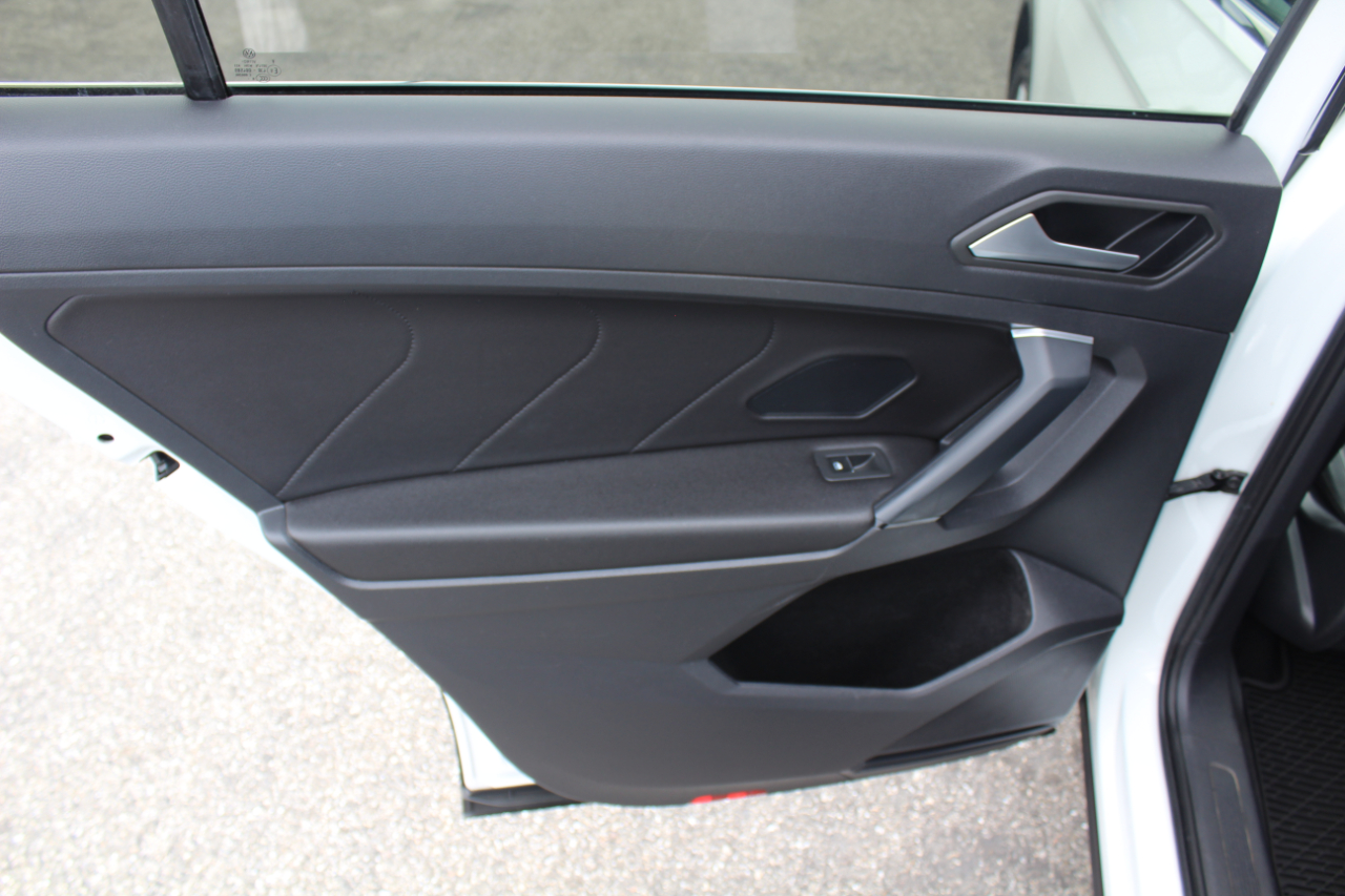 Volkswagen Tiguan SEL Premium 4Motion 2019 Volkswagen Tiguan SEL Premium 4Motion 2019