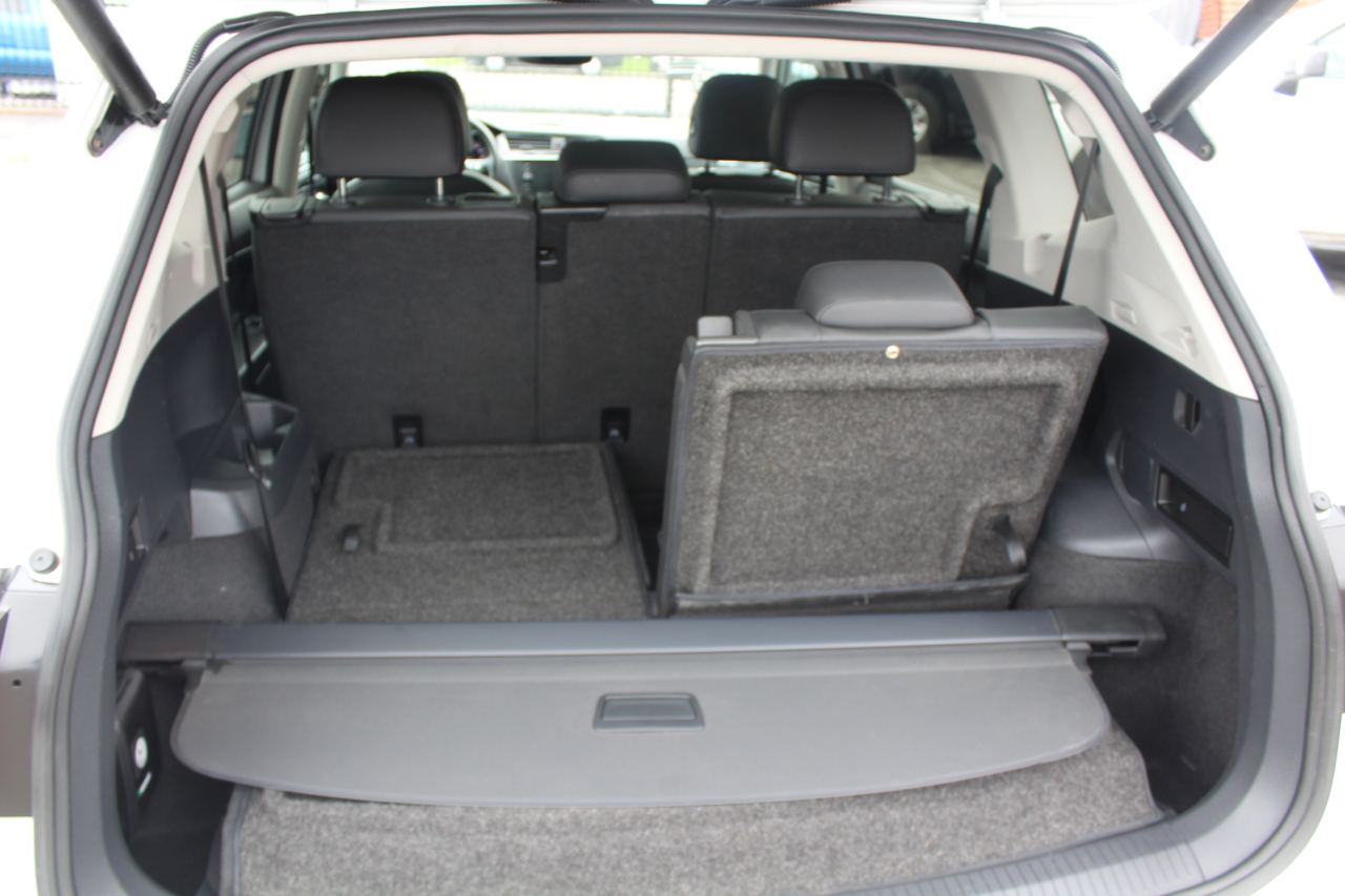 Volkswagen Tiguan SEL Premium 4Motion 2019 Volkswagen Tiguan SEL Premium 4Motion 2019