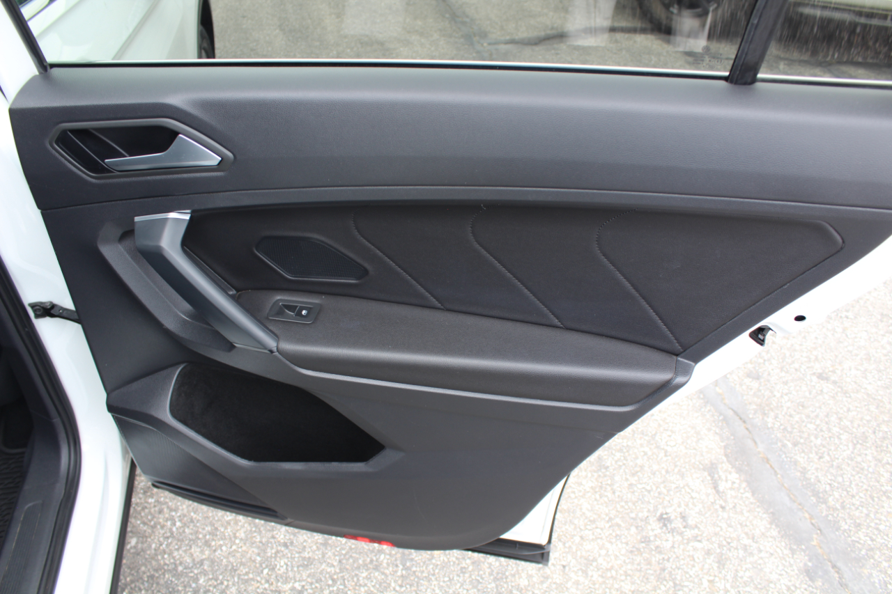 Volkswagen Tiguan SEL Premium 4Motion 2019 Volkswagen Tiguan SEL Premium 4Motion 2019