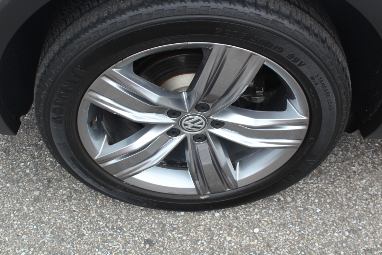 Volkswagen Tiguan SEL Premium 4Motion 2019 Volkswagen Tiguan SEL Premium 4Motion 2019