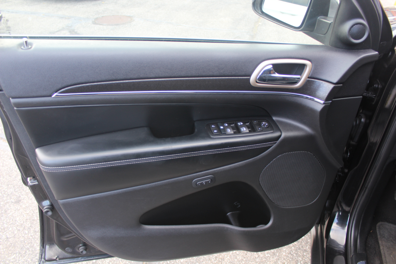 Jeep Grand Cherokee Limited 4WD 2015