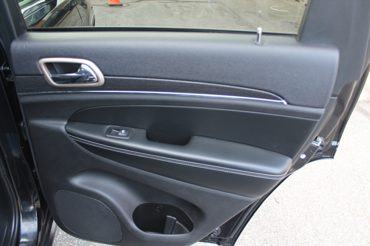 Jeep Grand Cherokee Limited 4WD 2015