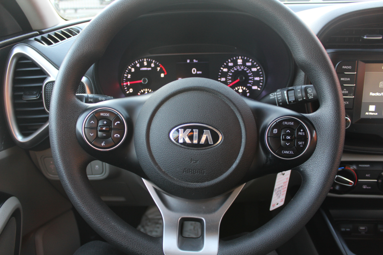 Kia Soul LX CVT 2021