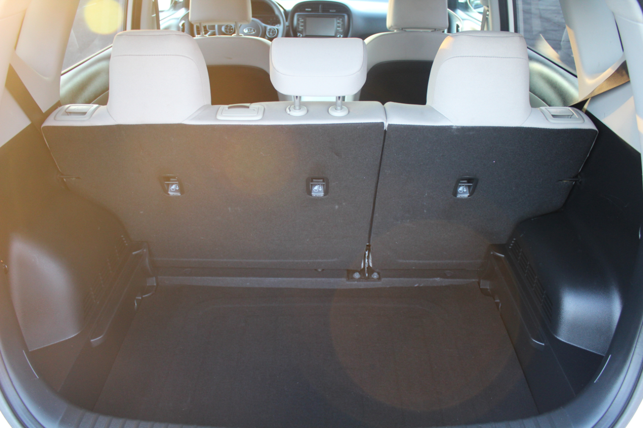 Kia Soul LX CVT 2021