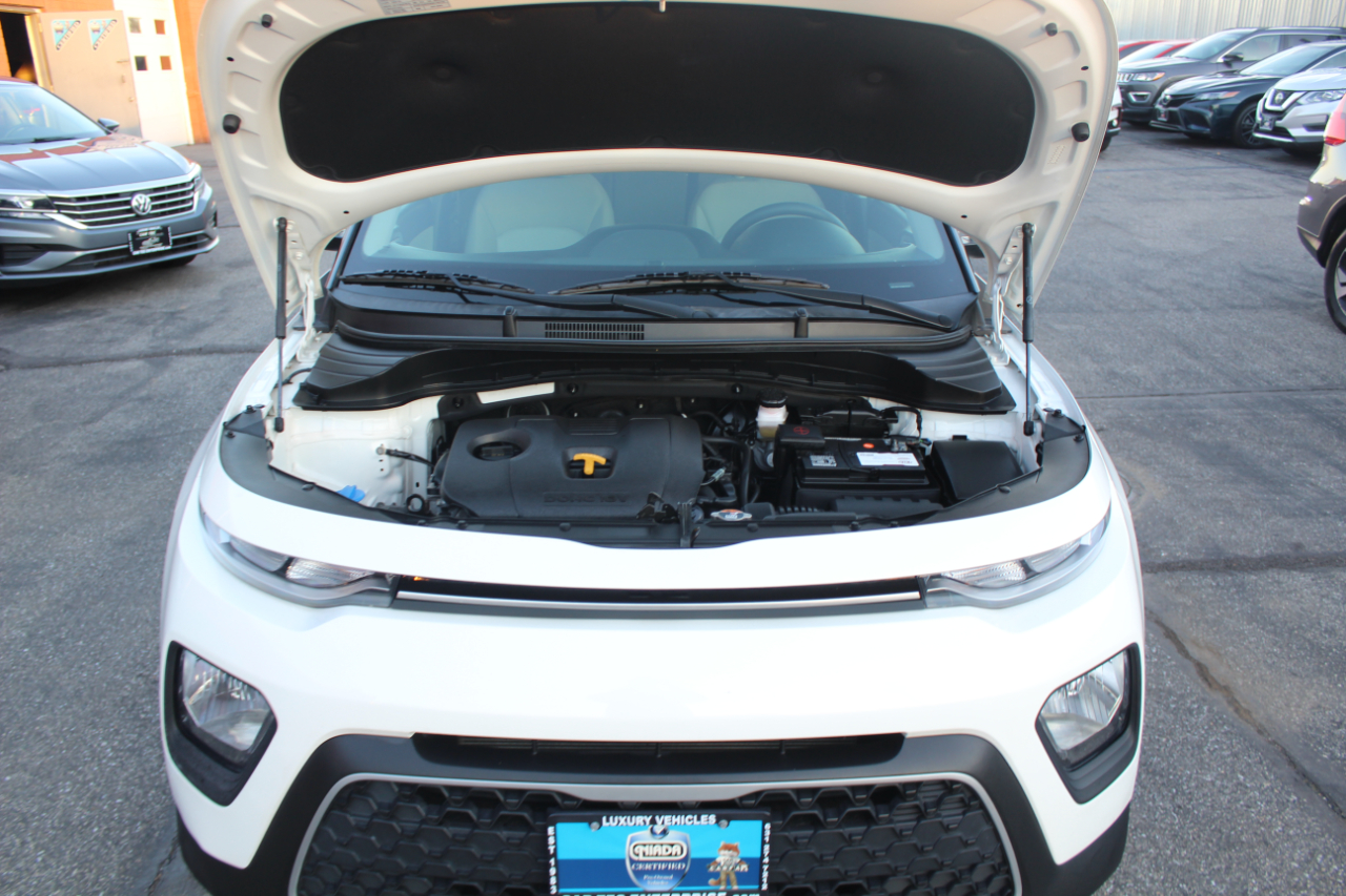 Kia Soul LX CVT 2021