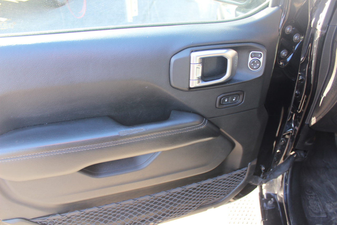 Jeep Wrangler Unlimited Sahara 2018