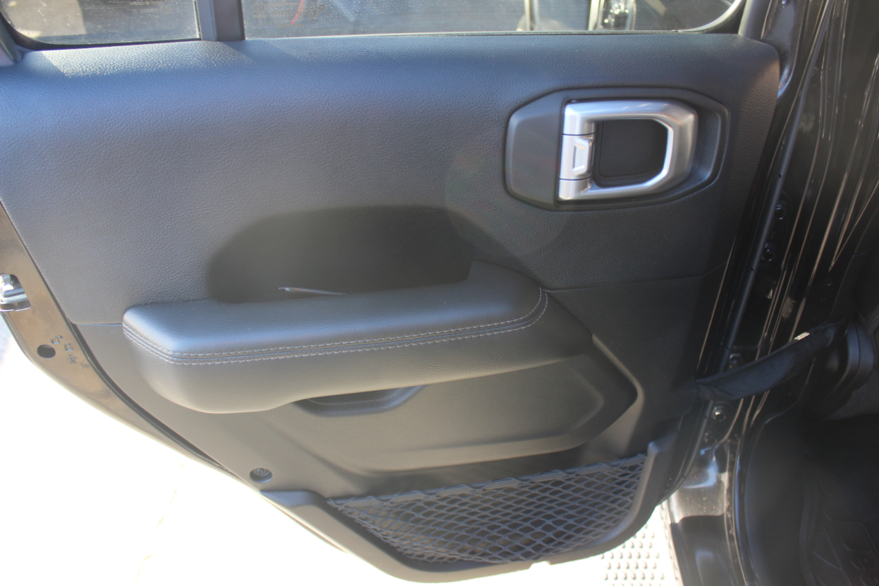 Jeep Wrangler Unlimited Sahara 2018