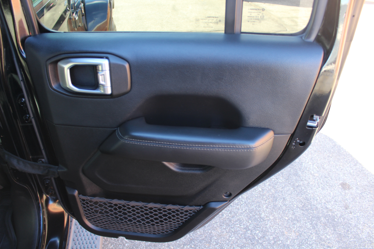 Jeep Wrangler Unlimited Sahara 2018