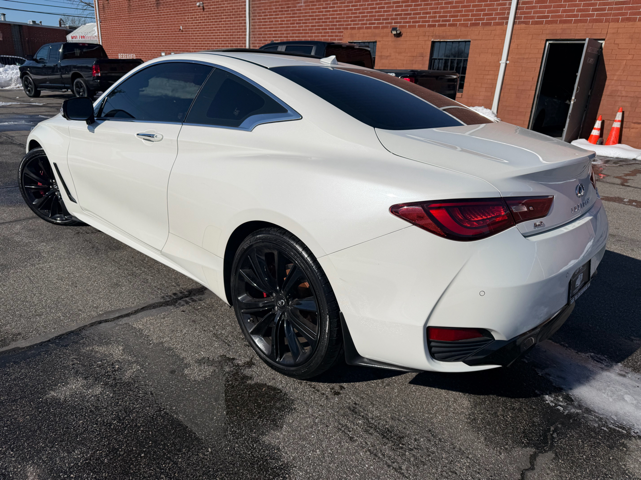 Infiniti Q60 Red Sport 400 AWD 2021