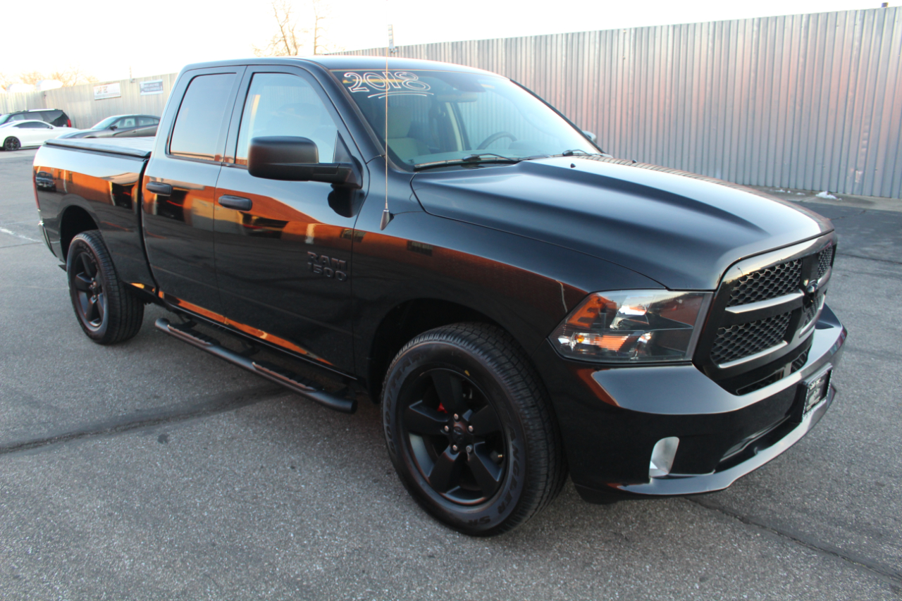 RAM 1500 Tradesman Quad Cab 4WD 2018