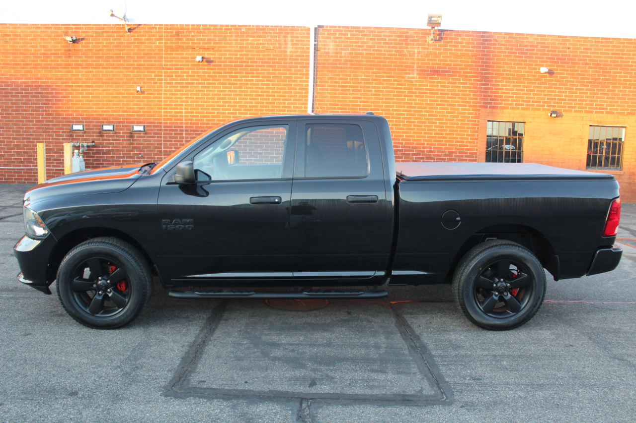 RAM 1500 Tradesman Quad Cab 4WD 2018