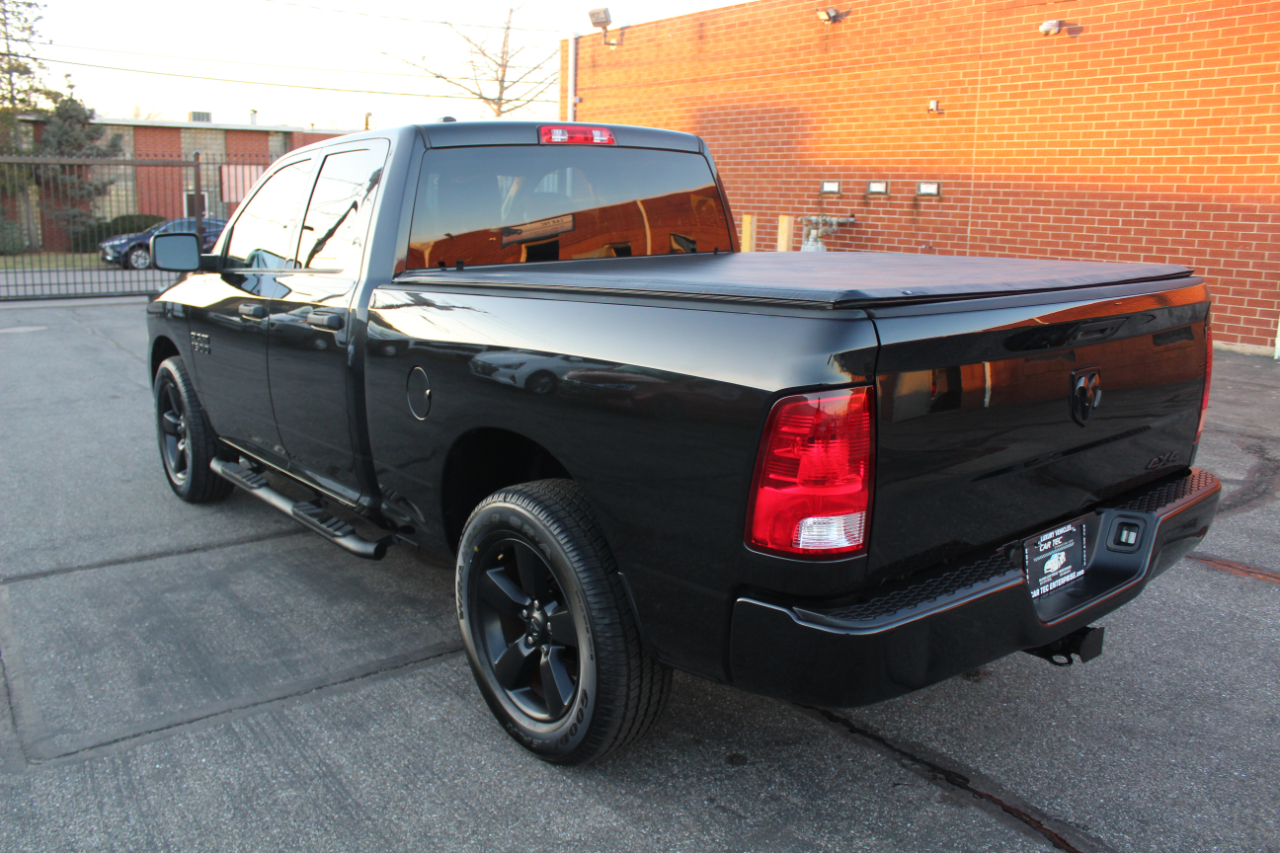 RAM 1500 Tradesman Quad Cab 4WD 2018