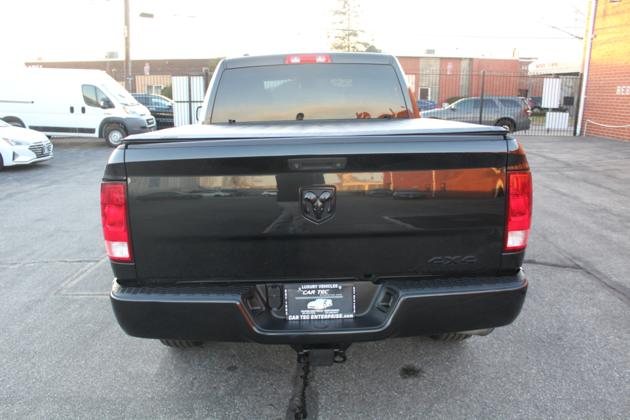 RAM 1500 Tradesman Quad Cab 4WD 2018