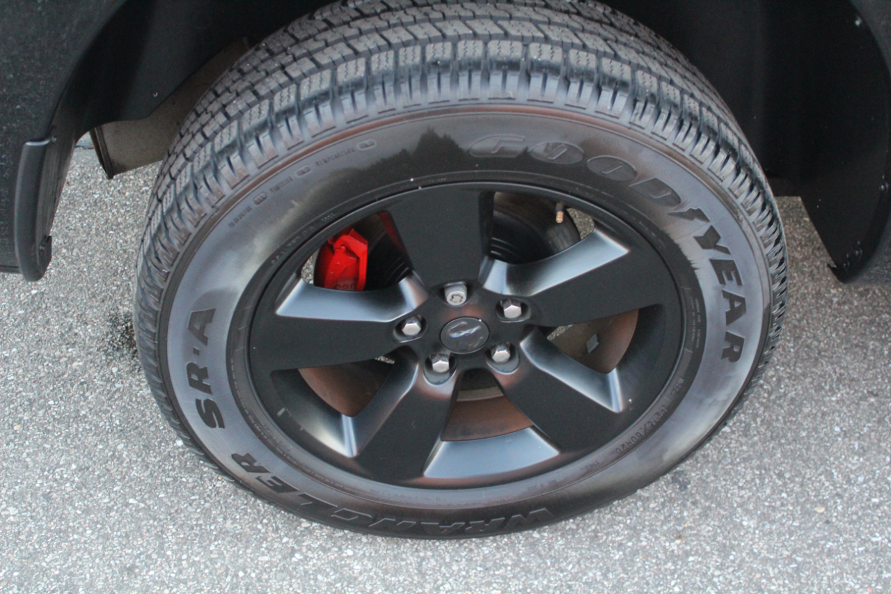 RAM 1500 Tradesman Quad Cab 4WD 2018