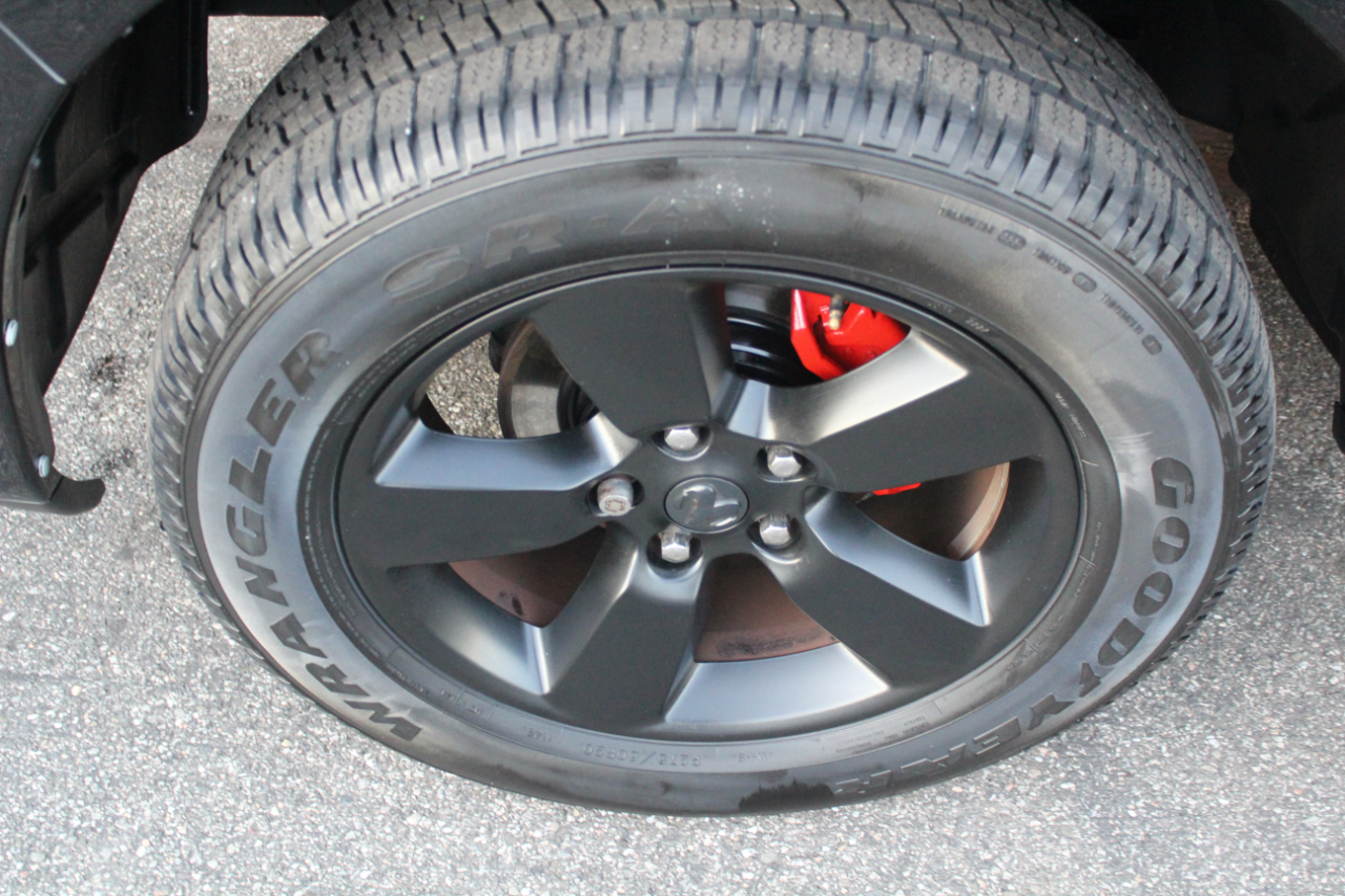 RAM 1500 Tradesman Quad Cab 4WD 2018