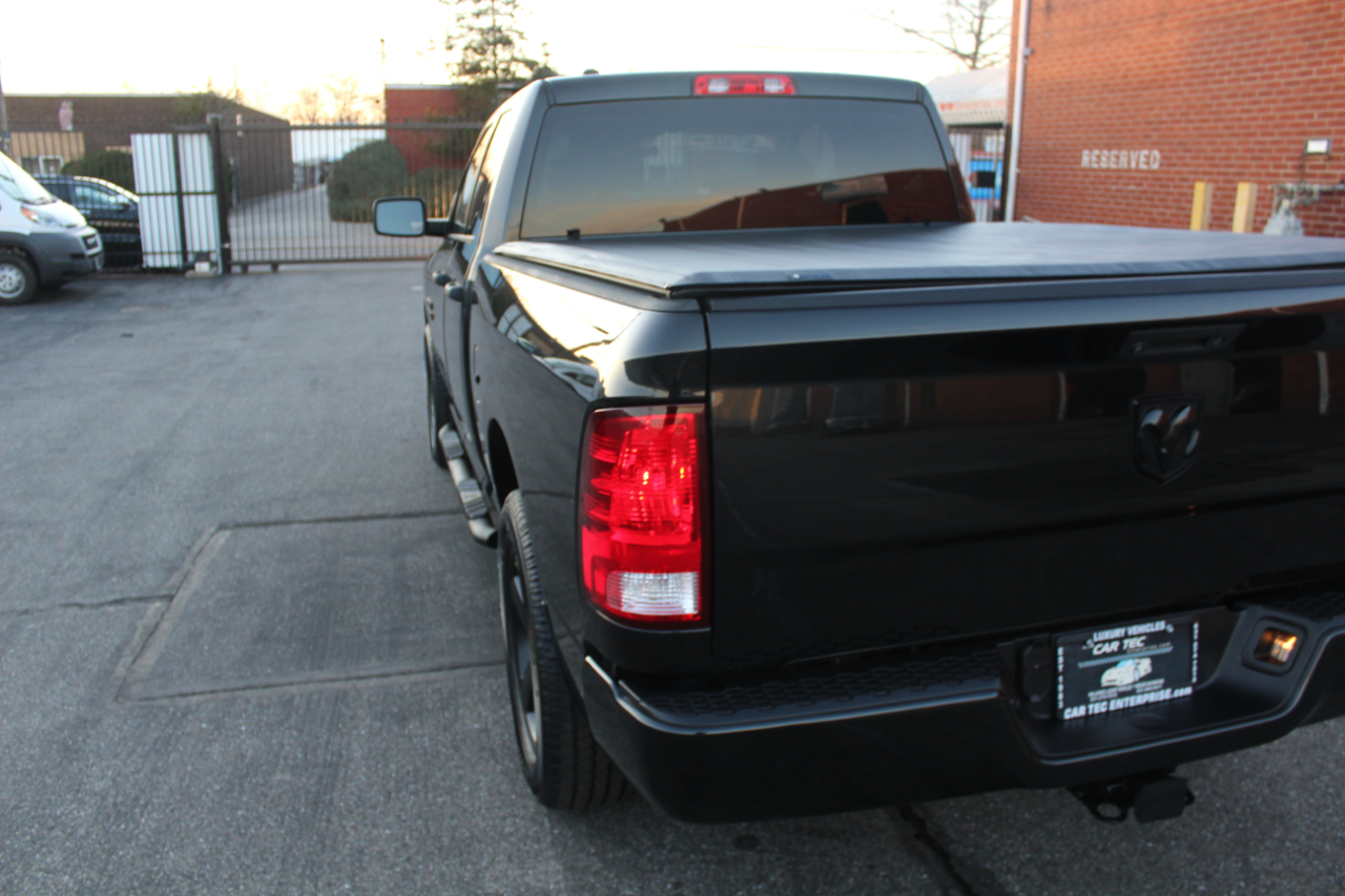 RAM 1500 Tradesman Quad Cab 4WD 2018