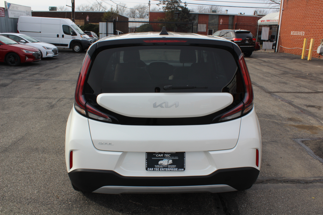Kia Soul LX CVT 2023