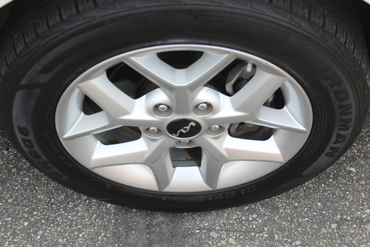 Kia Soul LX CVT 2023