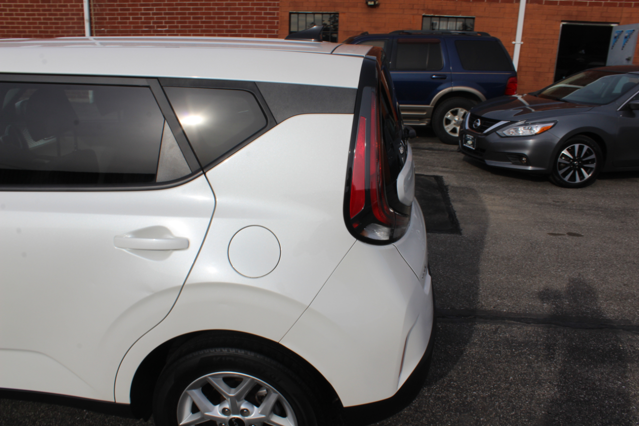 Kia Soul LX CVT 2023