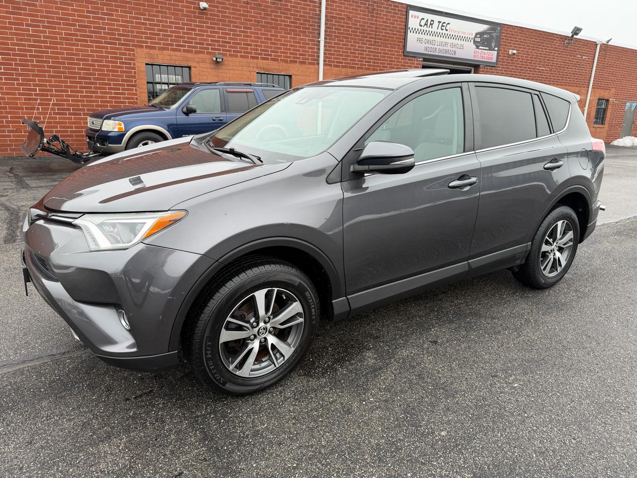 Toyota RAV4 XLE FWD 2018
