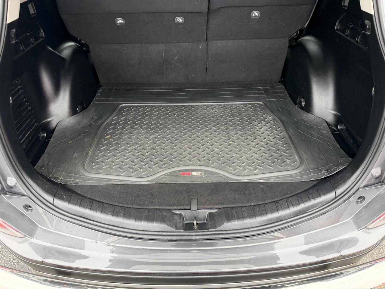 Toyota RAV4 XLE FWD 2018