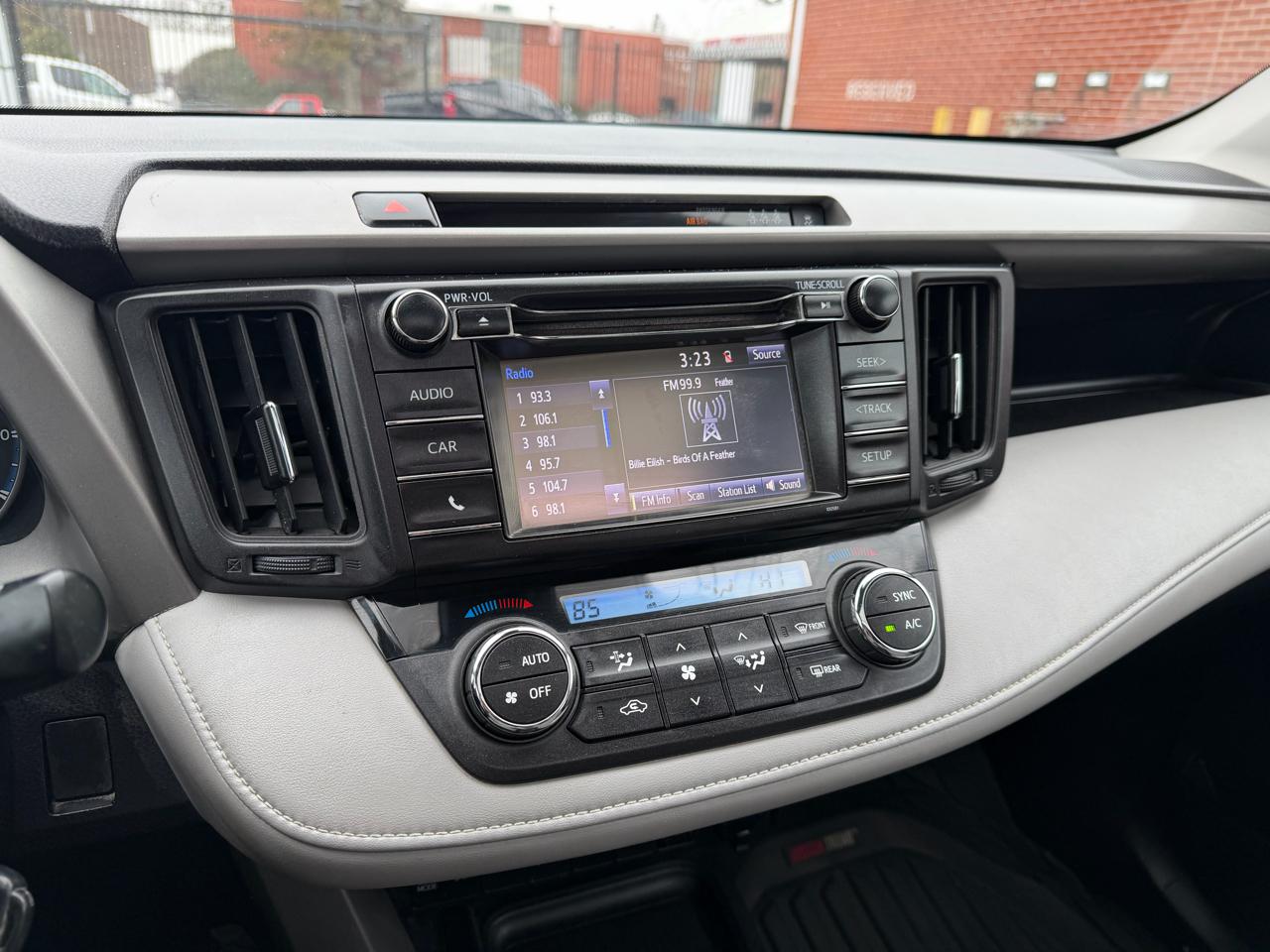 Toyota RAV4 XLE FWD 2018