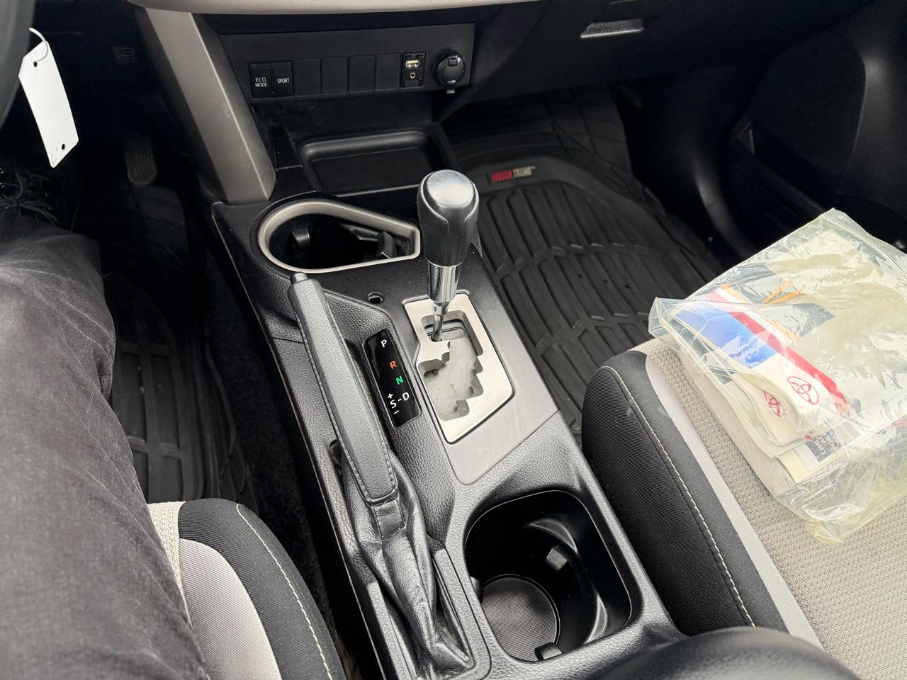 Toyota RAV4 XLE FWD 2018