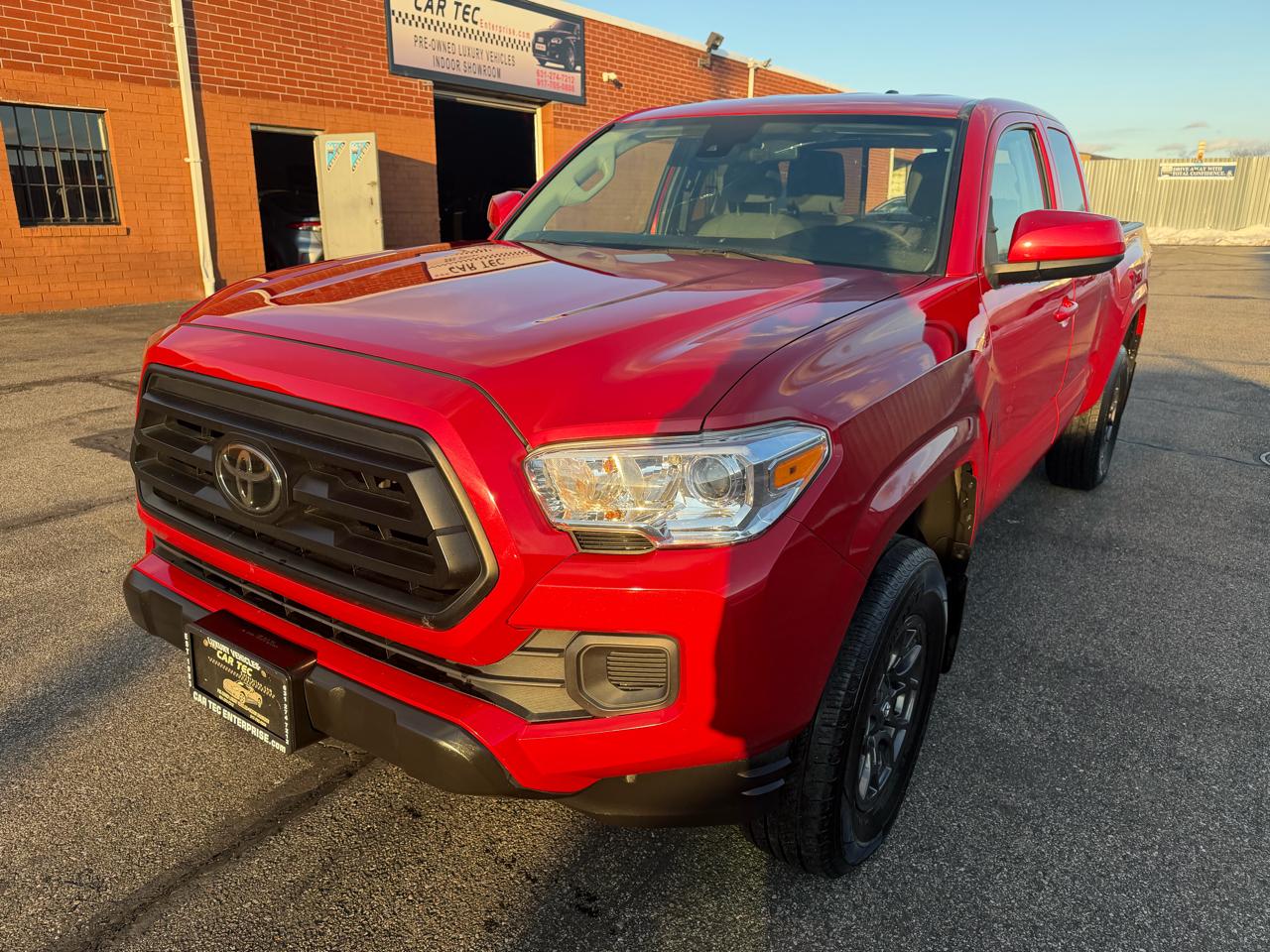 Toyota Tacoma 4WD Access Cab I4 AT SR (Natl) 2022