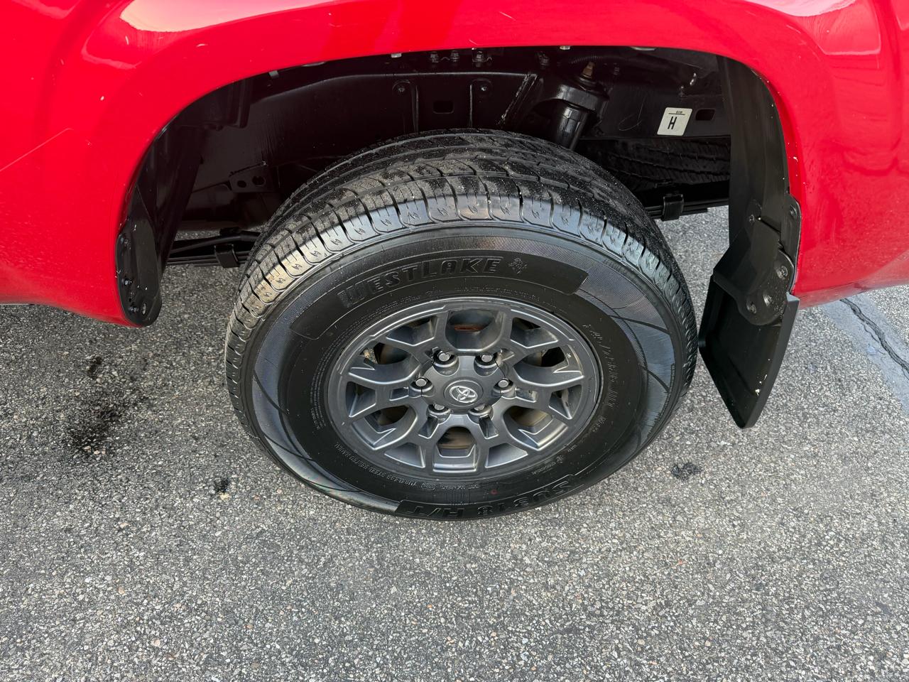 Toyota Tacoma 4WD Access Cab I4 AT SR (Natl) 2022