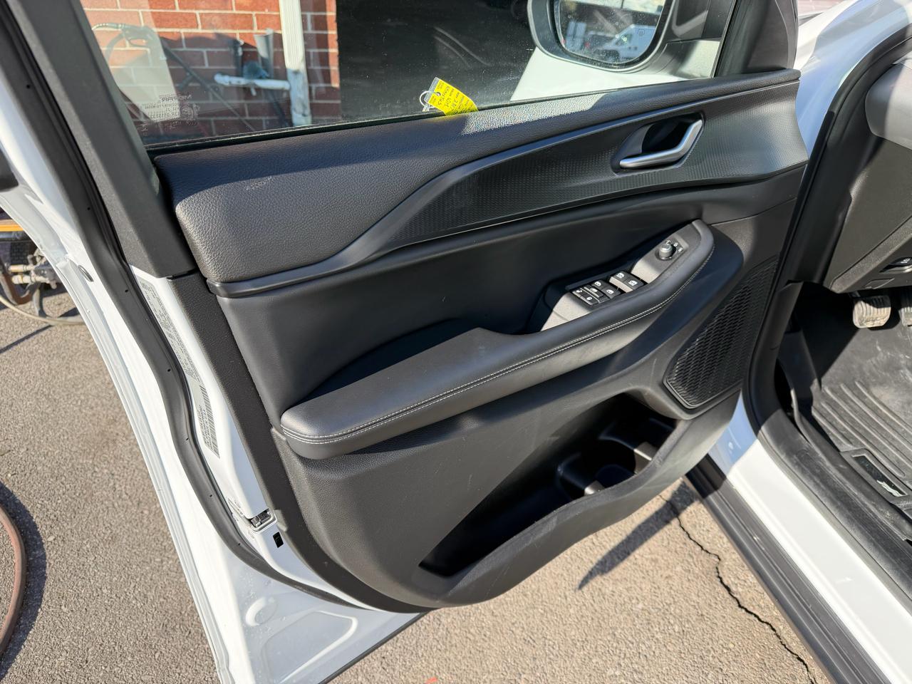 Jeep Grand Cherokee Laredo 4WD 2023